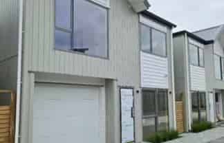 64 Metcalf road , Ranui