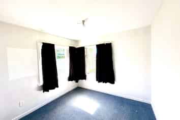 157 Langdons Road, Northcote