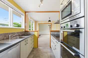 106 Mclean Street, Woodville