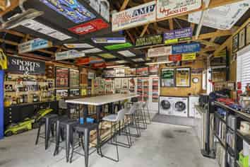 2/21 Sharpe Crescent, Wainuiomata