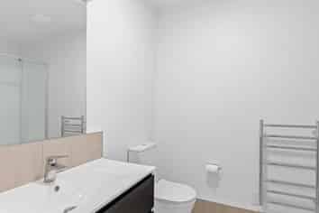 19/11 Carlos Drive, Flat Bush