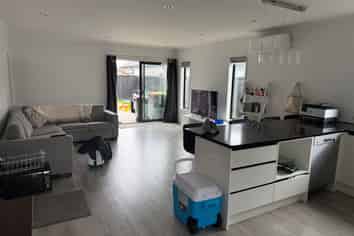 36 Trewern Avenue, Chartwell