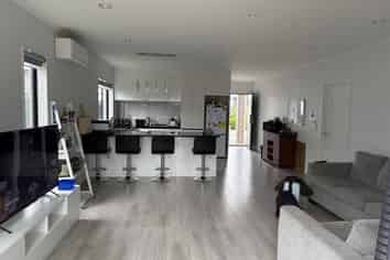 36 Trewern Avenue, Chartwell