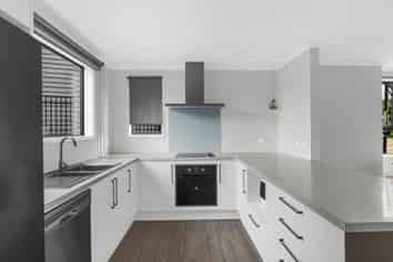 14 Discovery Place, Marfell