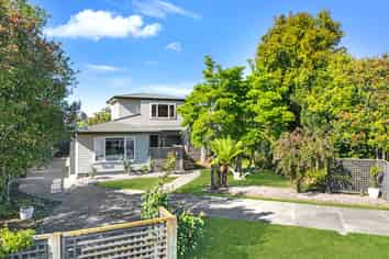 2 Cambridge Terrace, Taradale