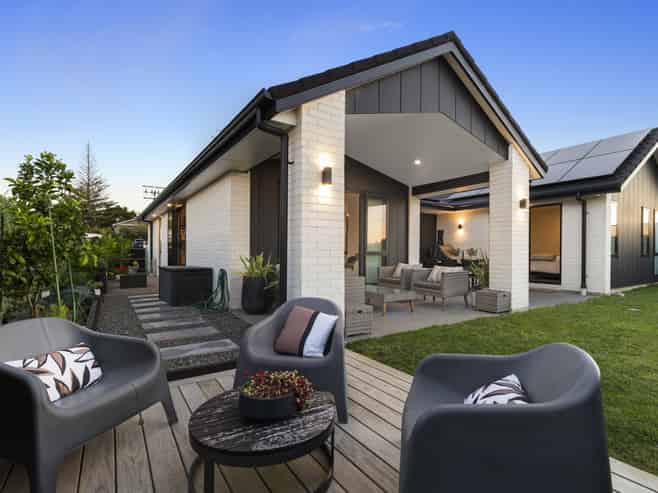 1 Rongoa Maori Way, Pukekohe