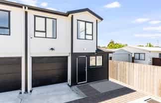 4D Templeton Place, Clendon Park