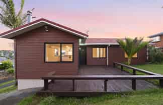  1/3 Valecrest Place, Bayview