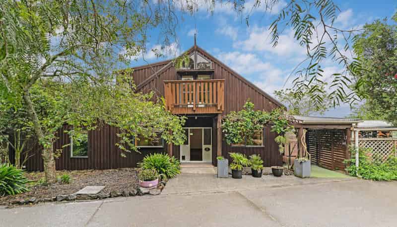 324 Trig Road, Whitford