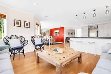 3 Omana Avenue Shelly Beach, Helensville