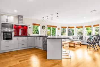 3 Omana Avenue Shelly Beach, Helensville