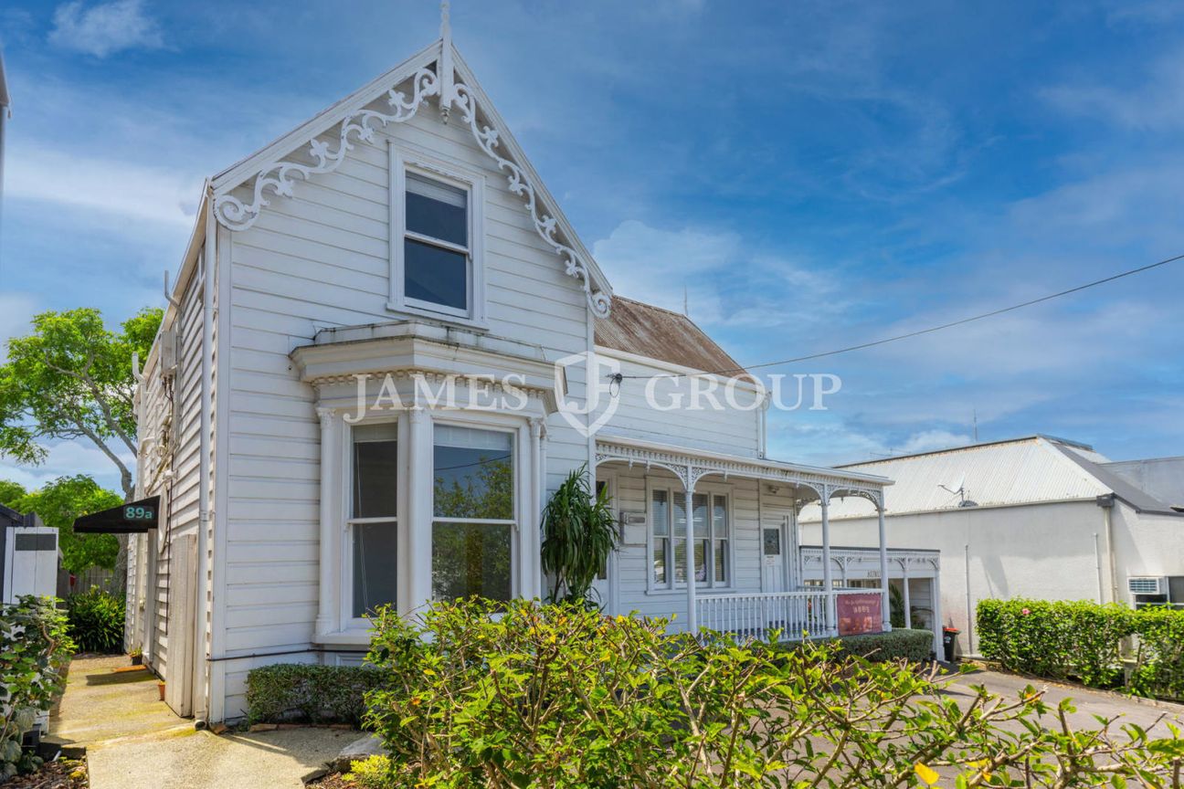 MOVE-IN READY OFFICE IN PRIME LOCATION - Aanzicht 2