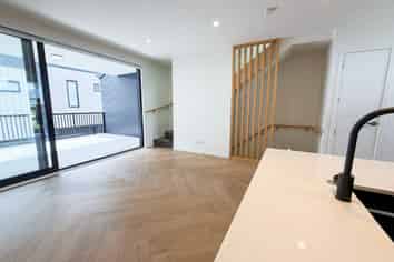 9/8 Bennett Road, Pakuranga