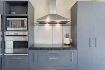 16 Formosa Place, Pyes Pa