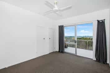 14 Commins Road, Onerahi