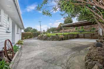14 Commins Road, Onerahi