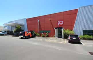 Central Wairau Valley warehouse offered for lease