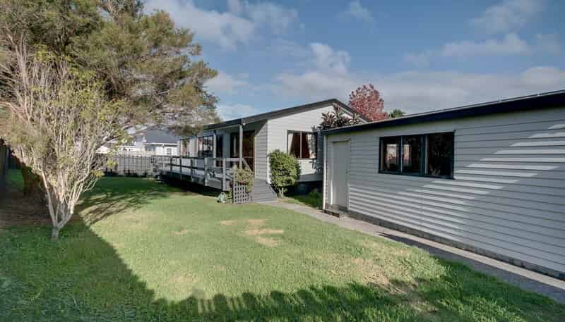 29 Addison Drive, Glendene