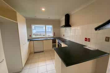 19 Steeple Rise, Pakuranga