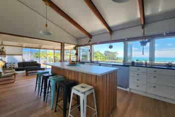 12 Dowman Street, Urenui