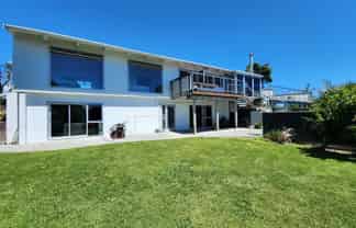 12 Dowman Street, Urenui