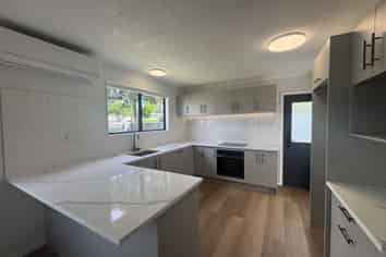 129 Peakes Road, Springvale