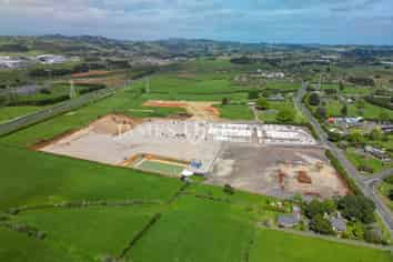 Metaled Yard with Full Utilities | 1,500m²