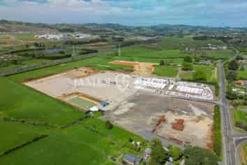 Metaled Yard with Full Utilities | 1,500m²