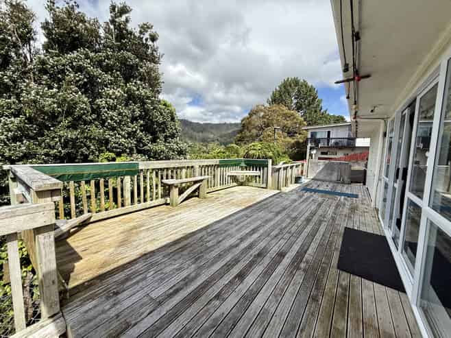 17 Amundsen Grove, Stokes Valley