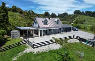  133 Coulson Road, Paroa