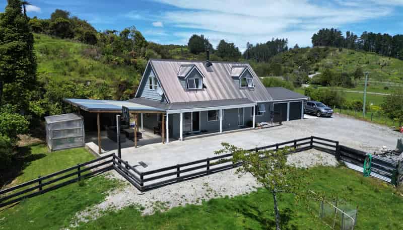  133 Coulson Road, Paroa