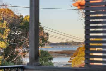 44 Thirteenth Avenue, Avenues