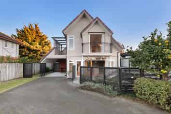 44 Thirteenth Avenue, Avenues