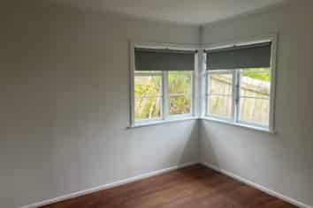 12A Rautawhiri Road, Helensville