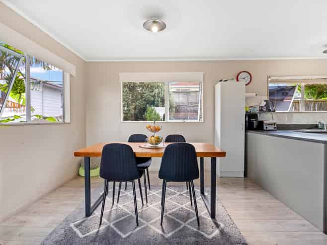 10 Cartwright Road, Onerahi