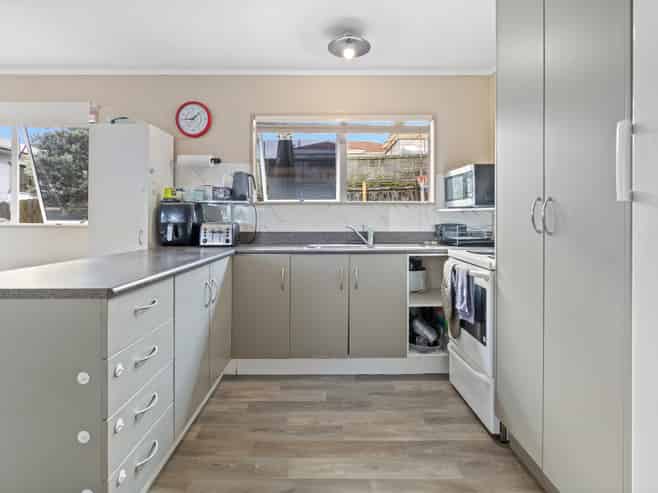 10 Cartwright Road, Onerahi