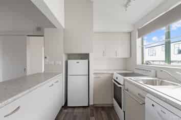 Cottage 15/6 Glenwood Avenue, Highfield