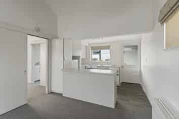 Cottage 15/6 Glenwood Avenue, Highfield