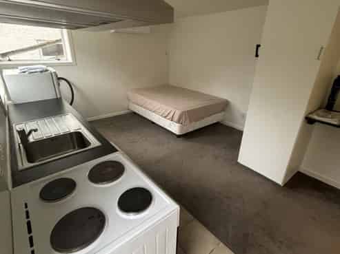 164C Hanson St, Newtown