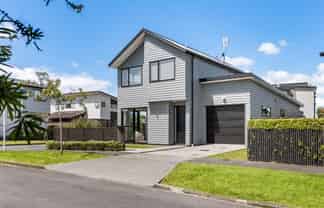 8 Kestrel Place, Waiotaiki Bay