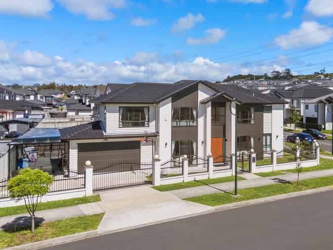 72 Charlestown Drive, Flat Bush