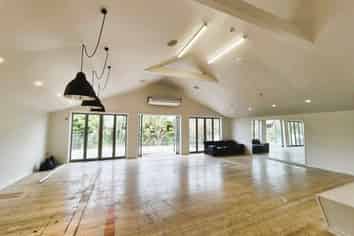 Hidden Oasis with Ocean Views | Waiheke | 112m2