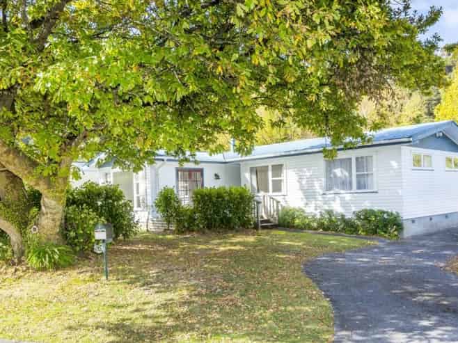 14 Molloys Road, Te Marua