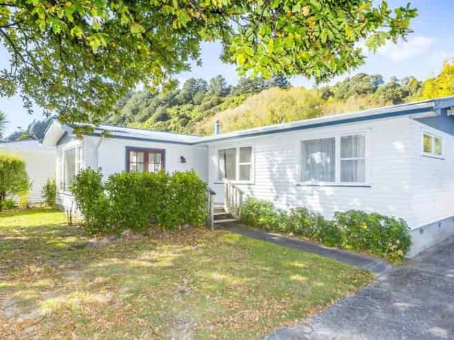 14 Molloys Road, Te Marua