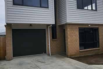 42B Buller Crescent, Manurewa