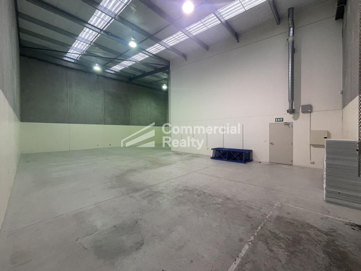 Premium 324M2 Warehouse & Office On Crooks Rd - Ansicht 2