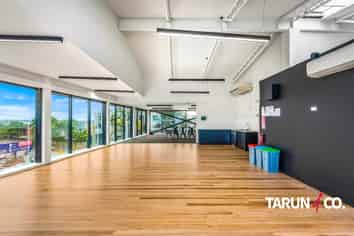 High-Stud Office. New Fitout. New North Road