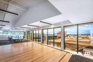 High-Stud Office. New Fitout. New North Road