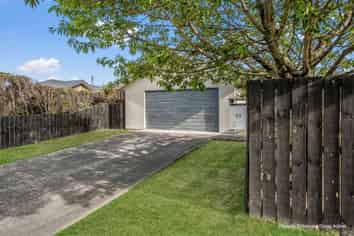 22 Kowhai Street, Oxford