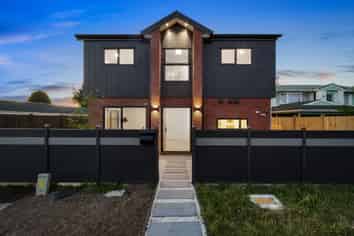 10 Baringa Place, Botany Downs